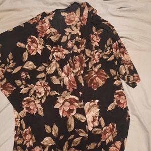 🙀2 for $20🙀 Sheer flowered cardigan